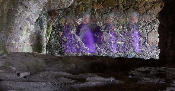 Ghost at Dunanotton Castle