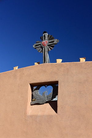 Dove and cross verticle