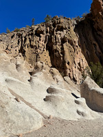 Bandelier Cushion-like formation 4