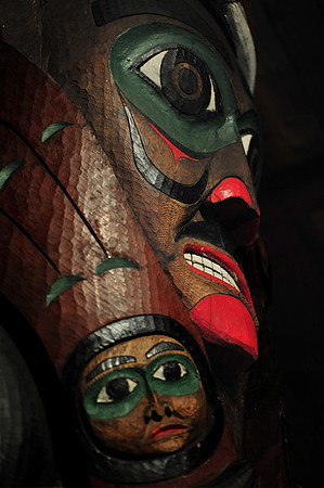 Alaskan Winter Lodge Totem