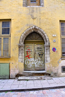 Estonia door
