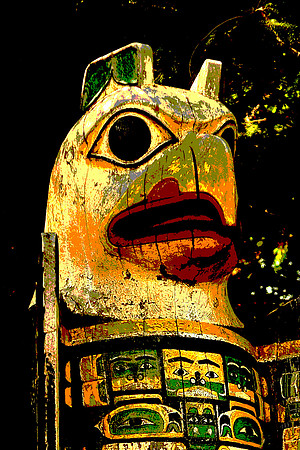 Totem  II Detail