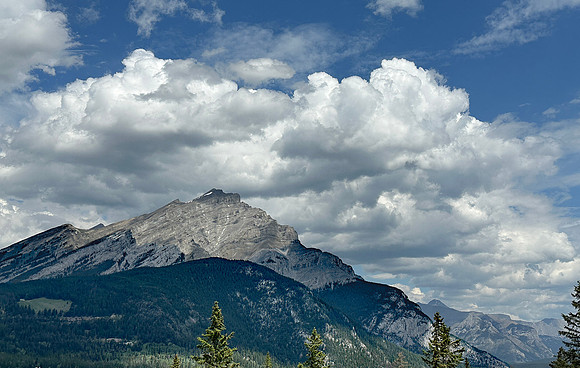Mountainous Clouds